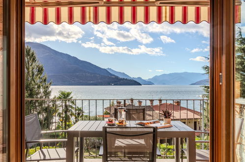 Photo 2 - Appartement de 2 chambres à Gravedona ed Uniti avec piscine et vues sur la montagne