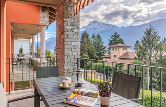 Photo 3 - Appartement de 2 chambres à Gravedona ed Uniti avec piscine et vues sur la montagne