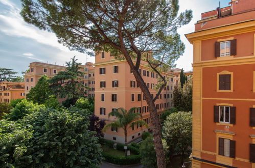 Foto 17 - Apartamento de 2 quartos em Roma com jardim