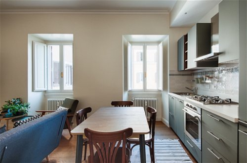 Foto 1 - Apartment mit 2 Schlafzimmern in Rom