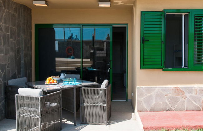 2 bedroom Apartment in San Bartolomé de Tirajana with swimming pool and terrace - Photo 14