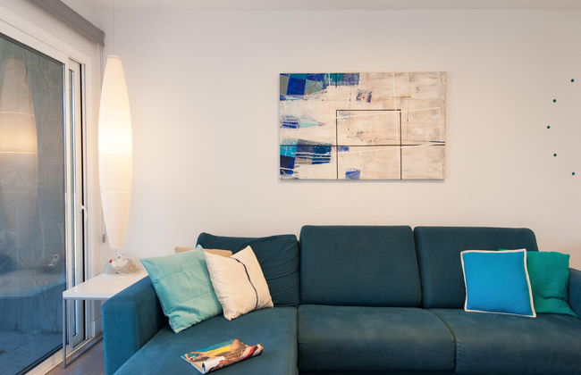 2 bedroom Apartment in San Bartolomé de Tirajana with swimming pool and terrace - Photo 6