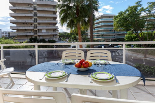 Photo 19 - Appartement de 3 chambres à Salou avec piscine et vues à la mer