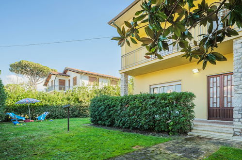 Foto 3 - Apartamento de 3 habitaciones en Pietrasanta con jardín y terraza