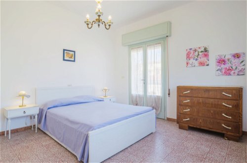 Foto 26 - Appartamento con 3 camere da letto a Pietrasanta con giardino e vista mare