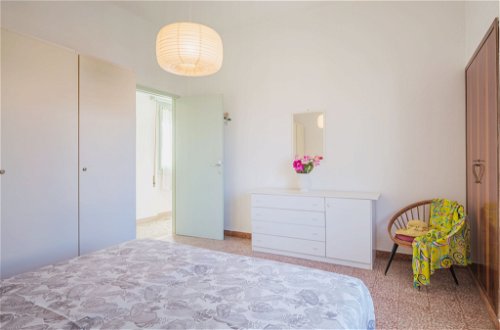 Photo 31 - Appartement de 3 chambres à Pietrasanta avec jardin et vues à la mer