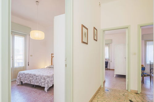 Photo 27 - 3 bedroom Apartment in Pietrasanta with garden and terrace