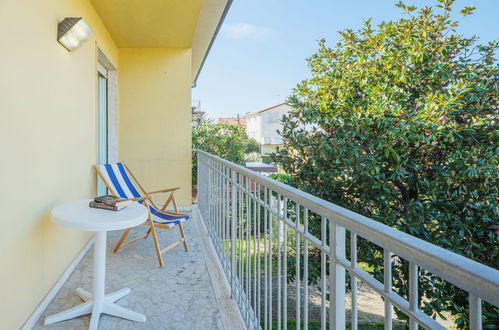 Foto 5 - Apartment mit 3 Schlafzimmern in Pietrasanta mit garten und blick aufs meer