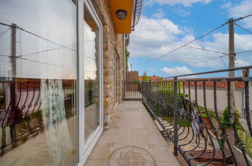 Photo 12 - Maison de 5 chambres à Vinodolska Općina avec piscine privée et terrasse