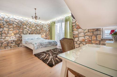 Foto 26 - Casa con 5 camere da letto a Vinodolska Općina con piscina privata e terrazza