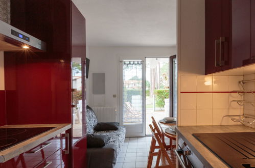 Photo 9 - 2 bedroom Apartment in Les Mathes with swimming pool and garden