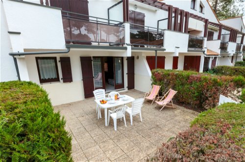 Foto 20 - Apartamento de 2 habitaciones en Les Mathes con piscina y vistas al mar