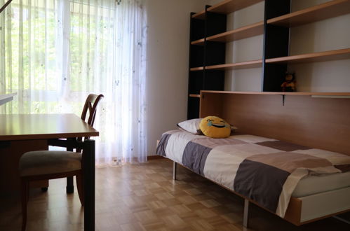 Foto 10 - Appartamento con 3 camere da letto a Montreux con vista sulle montagne