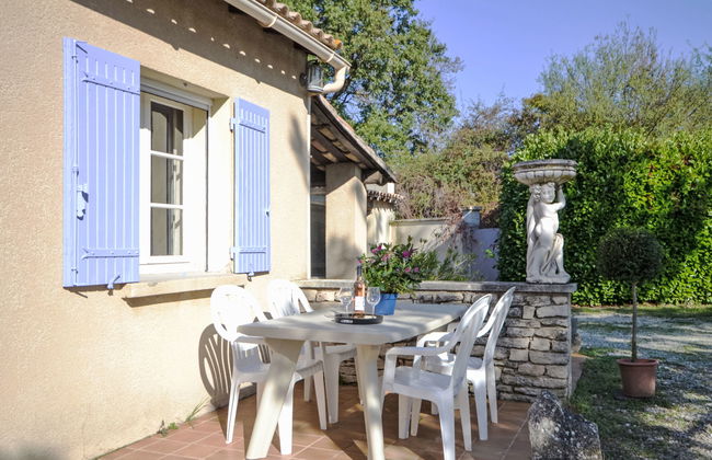 Casa de 3 quartos em Velleron com piscina e jardim - Foto 7