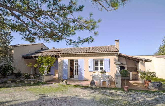 Casa de 3 quartos em Velleron com piscina e jardim - Foto 2
