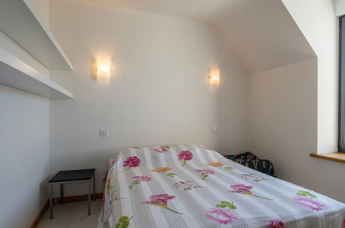 Foto 32 - Casa con 4 camere da letto a Guilvinec con vista mare