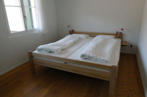 Foto 14 - Appartamento con 3 camere da letto a Tujetsch