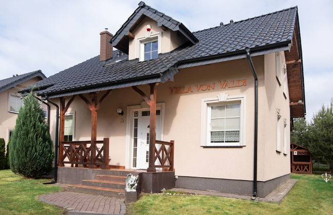 3 bedroom House in Władysławowo with garden and terrace - Photo 1