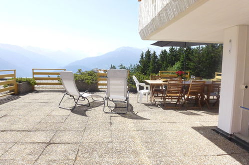 Foto 4 - Appartamento con 3 camere da letto a Crans-Montana con piscina e vista sulle montagne