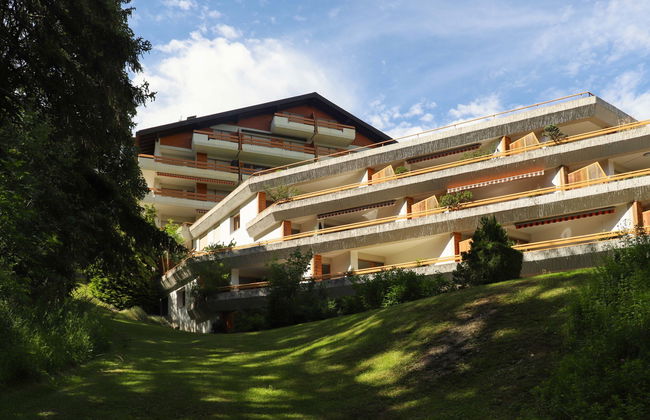 Apartamento de 2 quartos em Crans-Montana com piscina e terraço - Foto 26