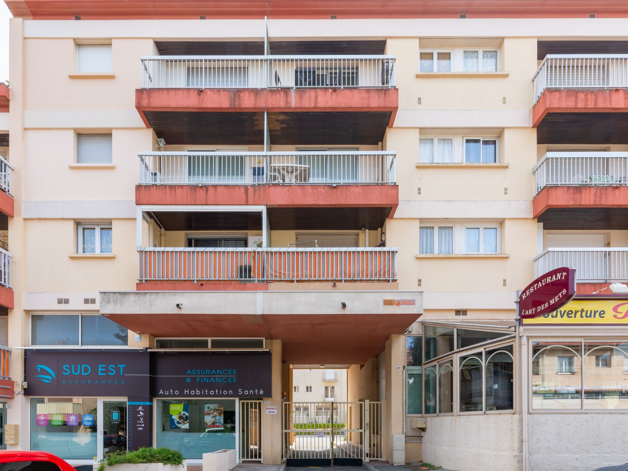 Foto 19 - Appartamento con 1 camera da letto a Fréjus con terrazza e vista mare