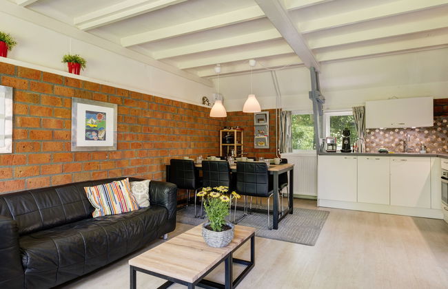 Casa de 4 quartos em Anjum com jardim e terraço - Foto 9