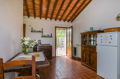 Photo 10 - Maison de 1 chambre à Cinigiano avec piscine et jardin