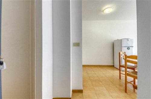 Foto 17 - Apartment mit 1 Schlafzimmer in Roses mit terrasse