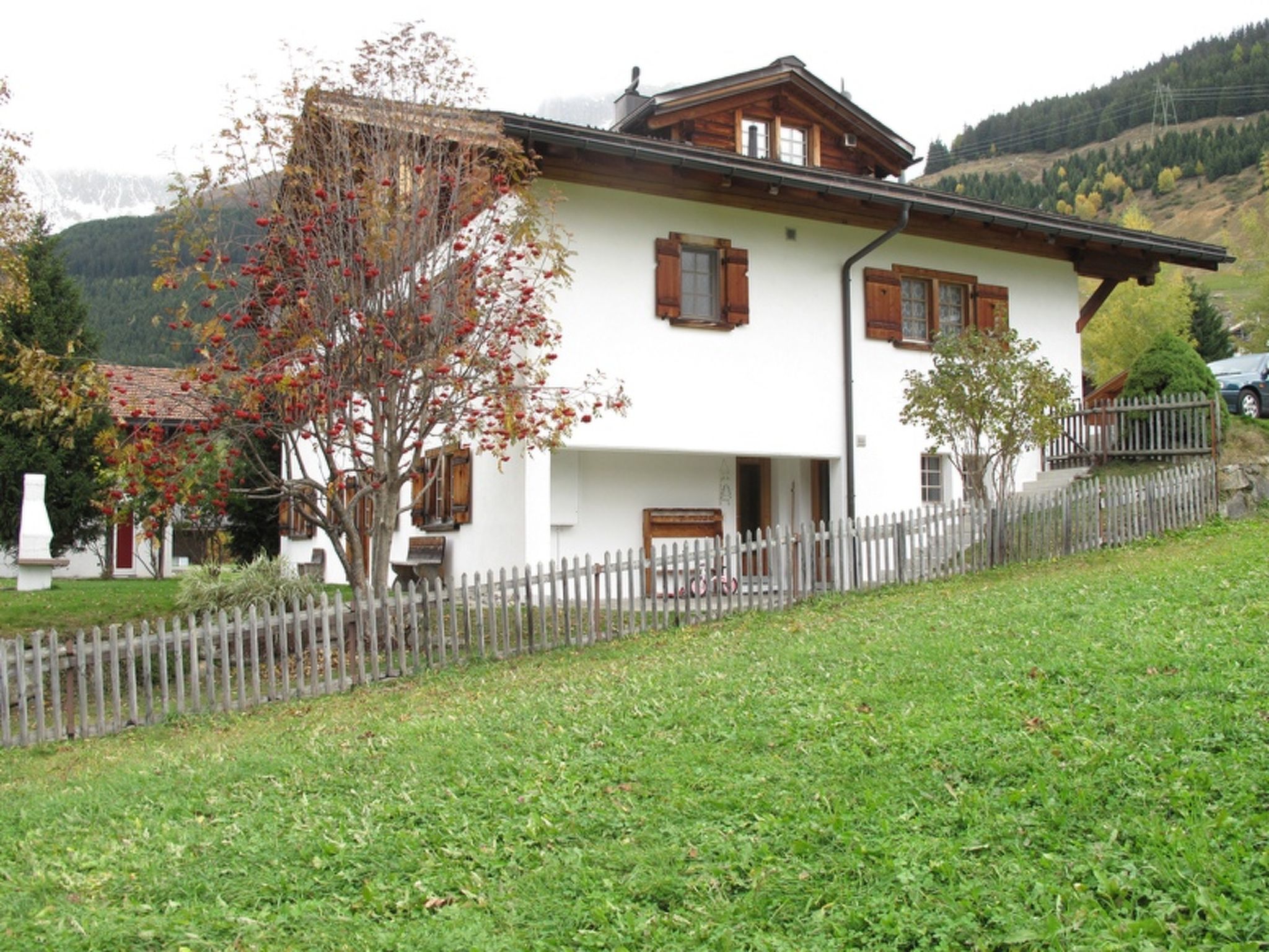 Photo 2 - Appartement de 2 chambres à Tujetsch avec vues sur la montagne