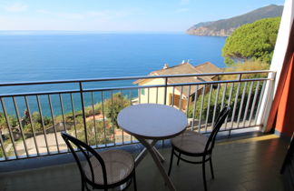 Foto 2 - Apartment mit 2 Schlafzimmern in Moneglia mit blick aufs meer