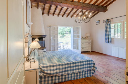 Photo 14 - 4 bedroom House in La Garde-Freinet with private pool and garden