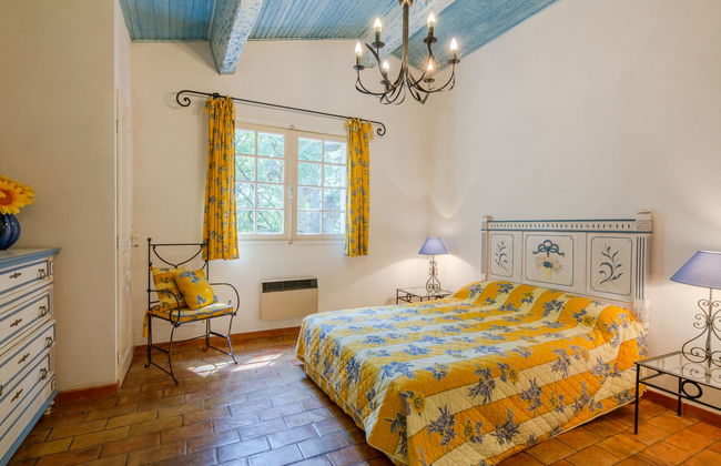 Maison de 5 chambres à La Garde-Freinet avec piscine privée et jardin - Photo 18