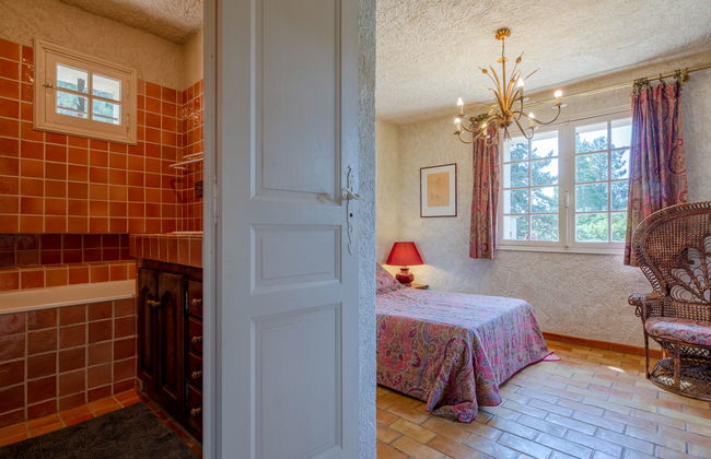 Maison de 5 chambres à La Garde-Freinet avec piscine privée et jardin - Photo 17