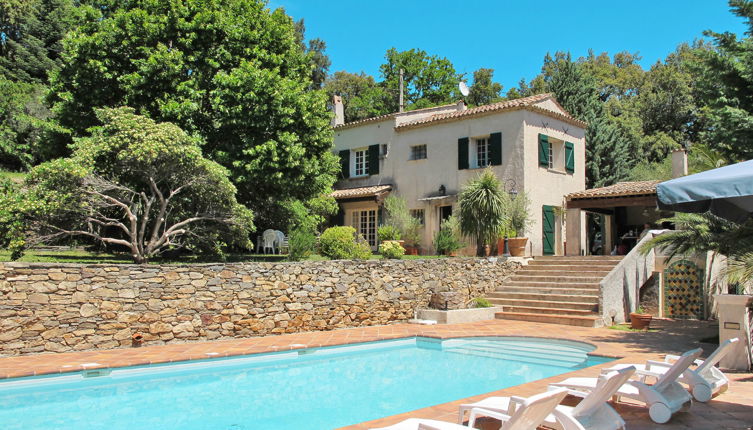 Foto 1 - Haus mit 4 Schlafzimmern in La Garde-Freinet mit privater pool und terrasse