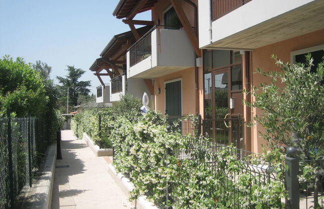 Apartamento de 3 quartos em Lazise com piscina e jardim - Foto 2