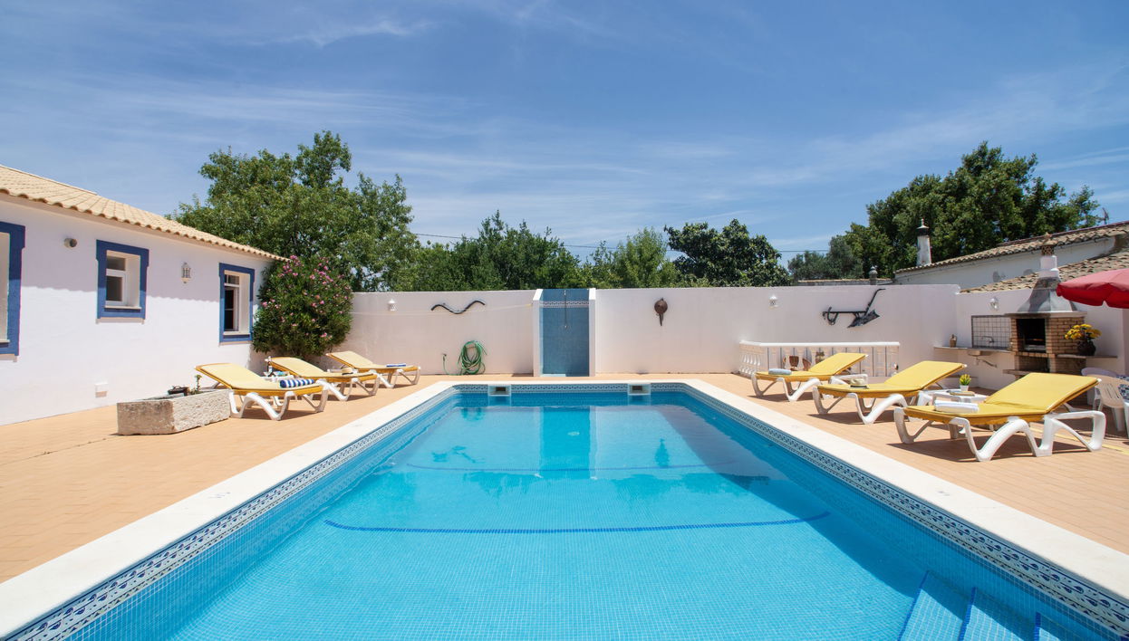 Casa de 5 quartos em Albufeira com piscina privada e jardim - Foto 1
