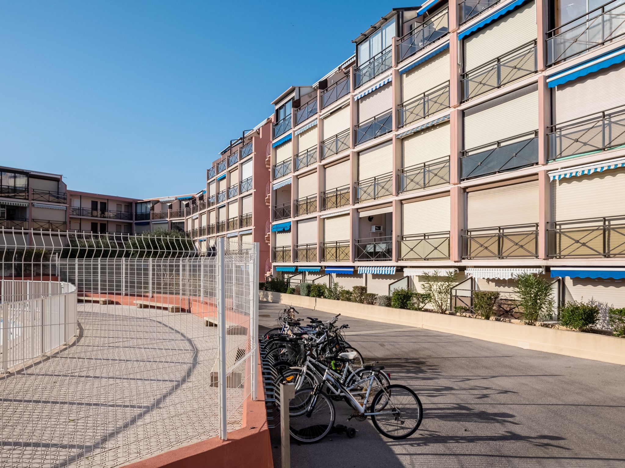 Foto 19 - Appartamento a Le Grau-du-Roi con piscina e vista mare