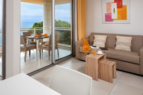 Photo 5 - 1 bedroom Apartment in Santa-Lucia-di-Moriani with swimming pool and sea view