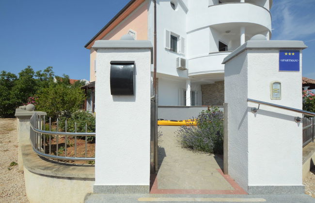 Apartamento de 3 quartos em Sibenik com jardim - Foto 15