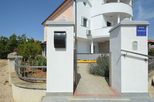 Foto 18 - Appartamento con 1 camera da letto a Sebenico con giardino e vista mare