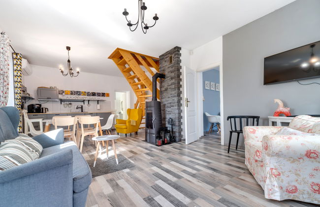 Casa de 4 quartos em Andrychów com piscina privada e jardim - Foto 13