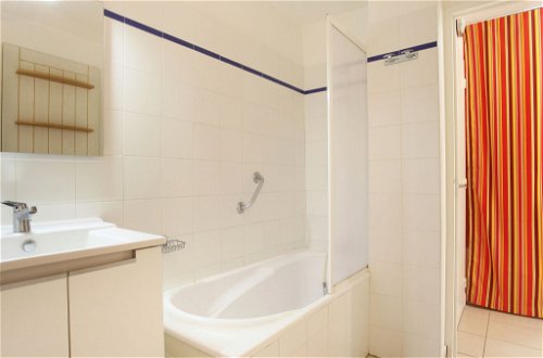 Foto 20 - Appartamento a Agde con piscina e vista mare