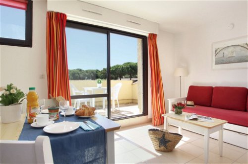 Foto 9 - Appartamento a Agde con piscina e vista mare