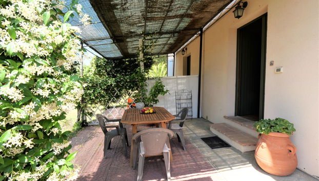 Casa de 4 quartos em Roccastrada com piscina e jardim - Foto 4