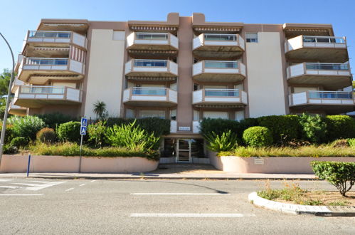 Photo 21 - Appartement de 1 chambre à Cavalaire-sur-Mer avec terrasse et vues à la mer