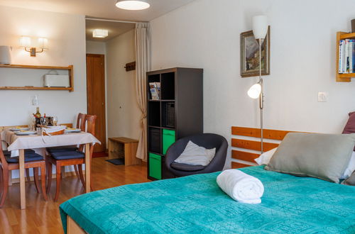 Foto 2 - Apartment mit 1 Schlafzimmer in Anniviers mit schwimmbad und sauna