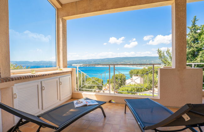 Casa de 6 quartos em Saint-Cyr-sur-Mer com piscina privada e jardim - Foto 2