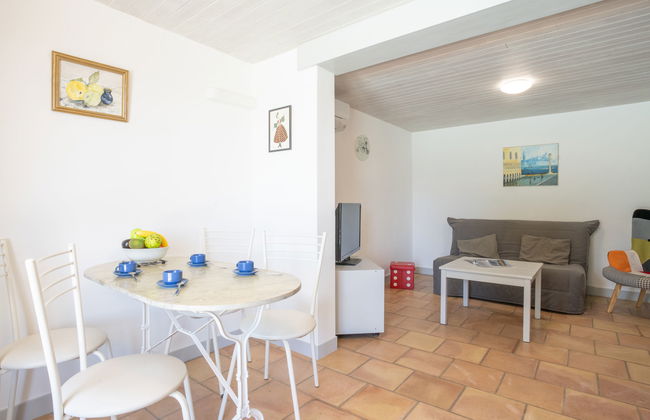 Casa de 6 quartos em Saint-Cyr-sur-Mer com piscina privada e jardim - Foto 31