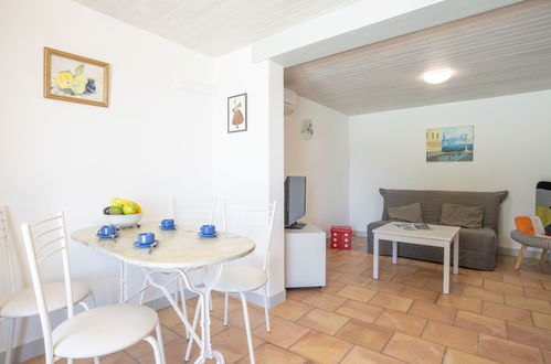 Photo 31 - 4 bedroom House in Saint-Cyr-sur-Mer with private pool and garden