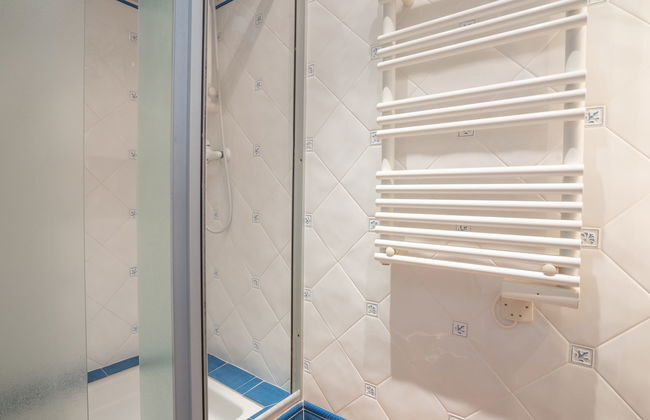 Casa de 6 quartos em Saint-Cyr-sur-Mer com piscina privada e jardim - Foto 25